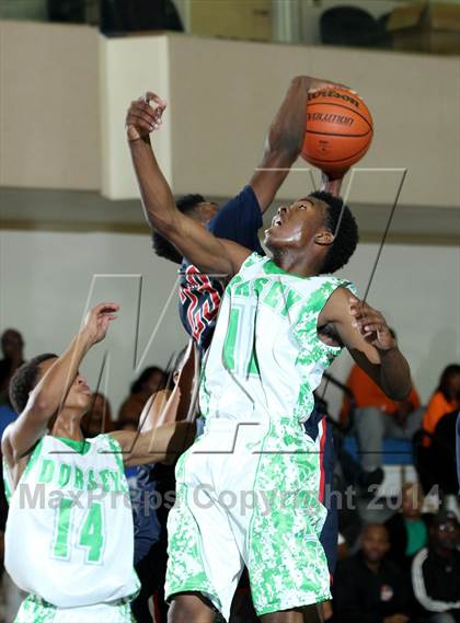 Thumbnail 1 in Dorsey vs. Brentwood School (Price Showcase) photogallery.
