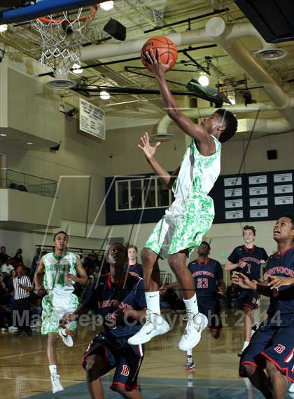 Thumbnail 2 in Dorsey vs. Brentwood School (Price Showcase) photogallery.