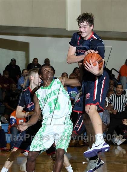 Thumbnail 3 in Dorsey vs. Brentwood School (Price Showcase) photogallery.
