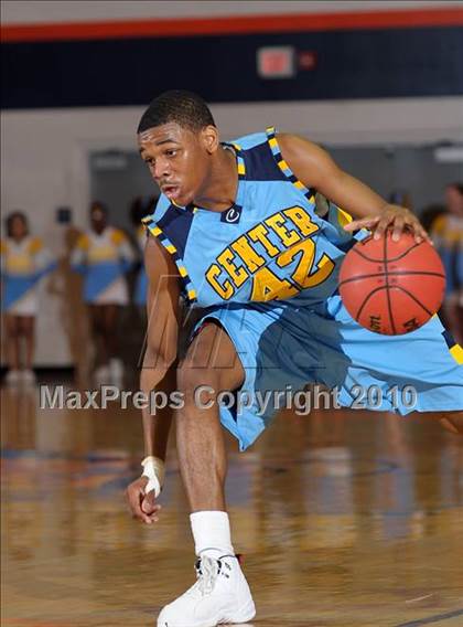 Thumbnail 2 in Center vs. Vista del Lago (CIF SJS D3 Playoffs) photogallery.