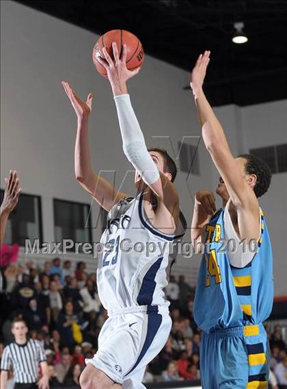 Thumbnail 3 in Center vs. Vista del Lago (CIF SJS D3 Playoffs) photogallery.