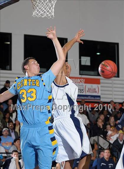 Thumbnail 1 in Center vs. Vista del Lago (CIF SJS D3 Playoffs) photogallery.