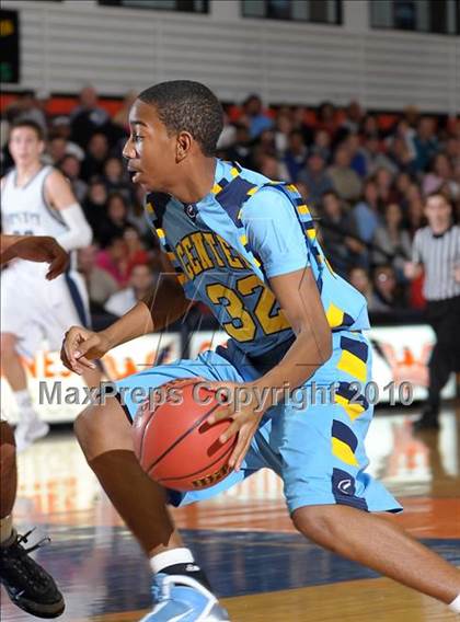 Thumbnail 2 in Center vs. Vista del Lago (CIF SJS D3 Playoffs) photogallery.