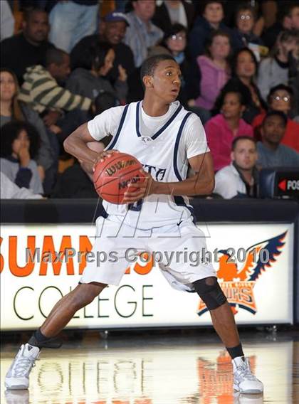 Thumbnail 1 in Center vs. Vista del Lago (CIF SJS D3 Playoffs) photogallery.