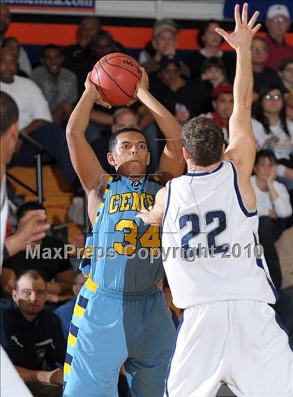 Thumbnail 2 in Center vs. Vista del Lago (CIF SJS D3 Playoffs) photogallery.