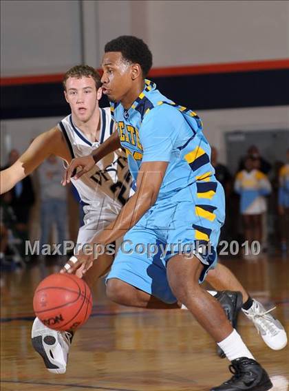 Thumbnail 2 in Center vs. Vista del Lago (CIF SJS D3 Playoffs) photogallery.