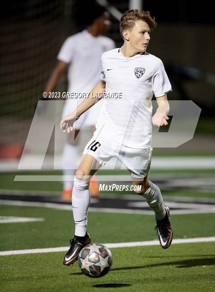 Thumbnail 3 in Fossil Ridge vs Southlake Carroll photogallery.