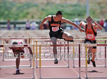 Thumbnail 3 in Sacramento Meet of Champions (Boys Hurdles) photogallery.