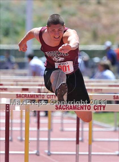 Thumbnail 2 in Sacramento Meet of Champions (Boys Hurdles) photogallery.