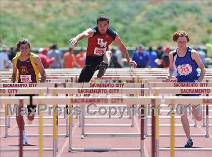 Thumbnail 3 in Sacramento Meet of Champions (Boys Hurdles) photogallery.