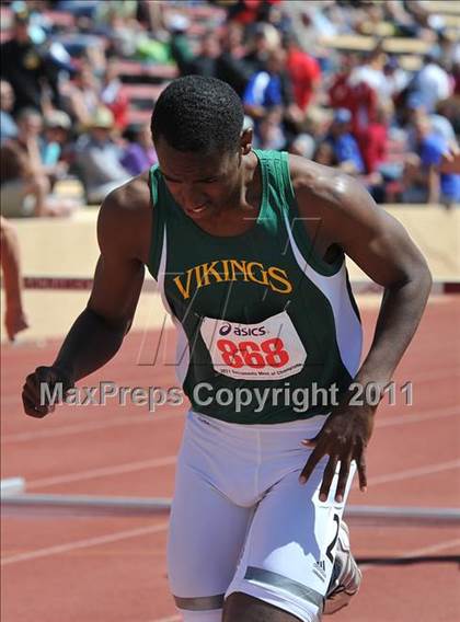 Thumbnail 2 in Sacramento Meet of Champions (Boys Hurdles) photogallery.