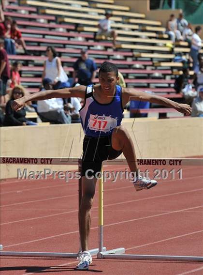 Thumbnail 1 in Sacramento Meet of Champions (Boys Hurdles) photogallery.