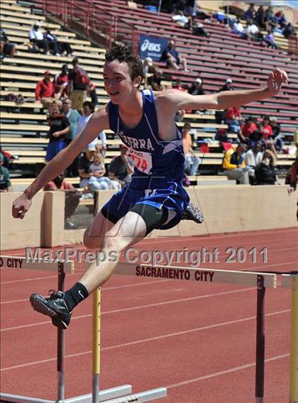 Thumbnail 2 in Sacramento Meet of Champions (Boys Hurdles) photogallery.