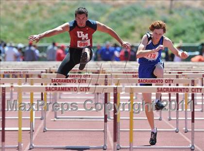 Thumbnail 3 in Sacramento Meet of Champions (Boys Hurdles) photogallery.