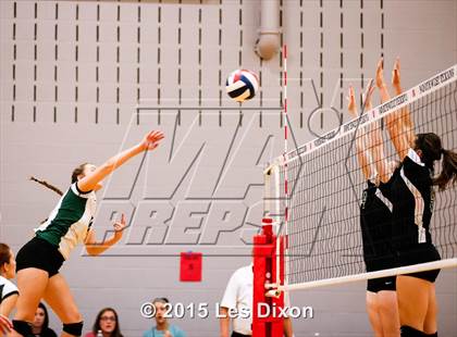 Thumbnail 3 in Azle vs Kennedale photogallery.