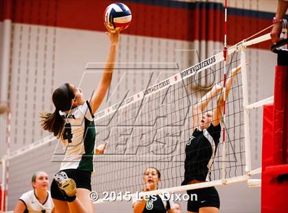Thumbnail 1 in Azle vs Kennedale photogallery.