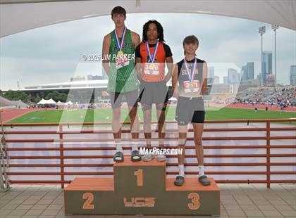 Thumbnail 2 in UIL 2A Track and Field State Finals (Awards) photogallery.