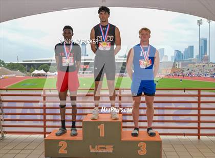 Thumbnail 3 in UIL 2A Track and Field State Finals (Awards) photogallery.