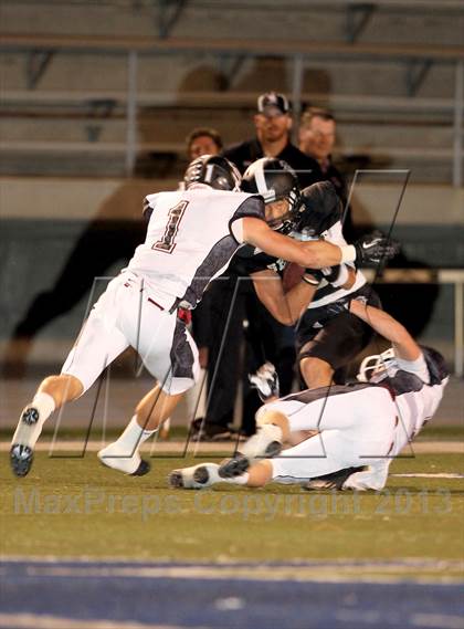 Thumbnail 3 in JSerra Catholic @ Servite photogallery.