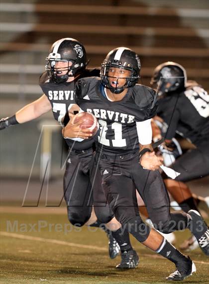 Thumbnail 1 in JSerra Catholic @ Servite photogallery.
