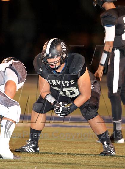 Thumbnail 3 in JSerra Catholic @ Servite photogallery.