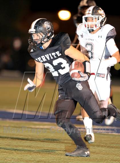 Thumbnail 2 in JSerra Catholic @ Servite photogallery.