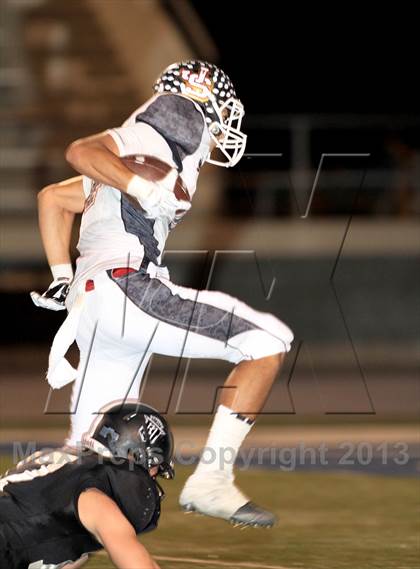 Thumbnail 1 in JSerra Catholic @ Servite photogallery.