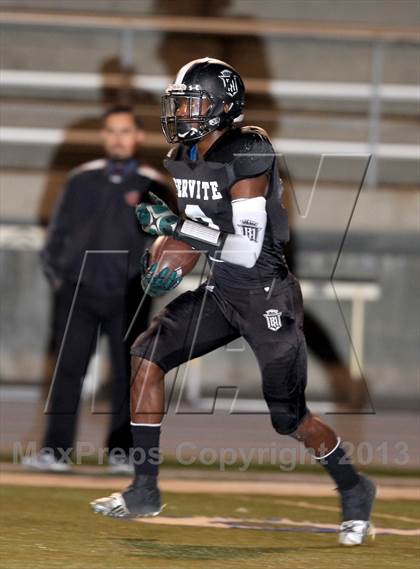 Thumbnail 2 in JSerra Catholic @ Servite photogallery.