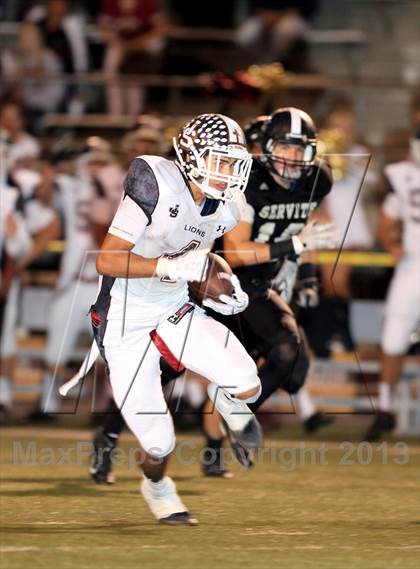 Thumbnail 3 in JSerra Catholic @ Servite photogallery.