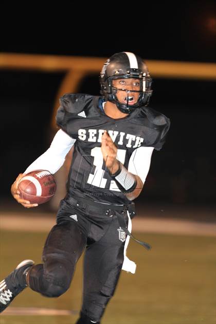 Thumbnail 3 in JSerra Catholic @ Servite photogallery.