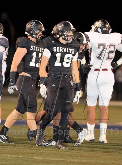 Thumbnail 2 in JSerra Catholic @ Servite photogallery.