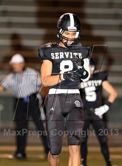 Thumbnail 2 in JSerra Catholic @ Servite photogallery.