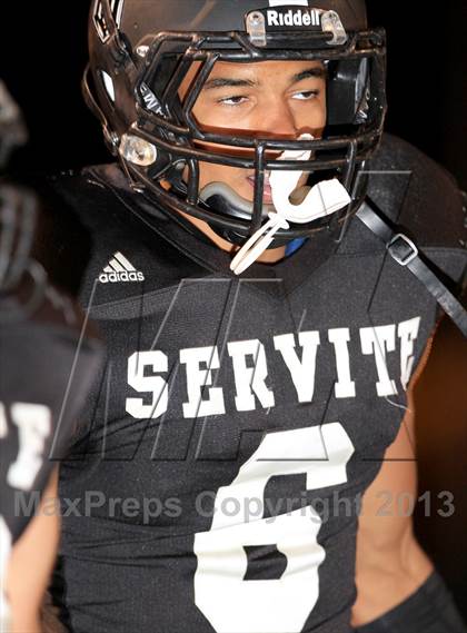 Thumbnail 1 in JSerra Catholic @ Servite photogallery.