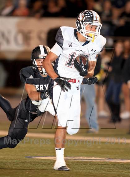 Thumbnail 2 in JSerra Catholic @ Servite photogallery.