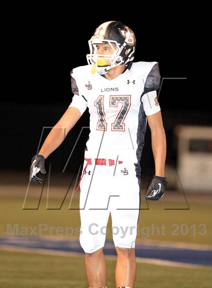 Thumbnail 2 in JSerra Catholic @ Servite photogallery.