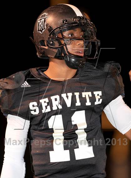 Thumbnail 3 in JSerra Catholic @ Servite photogallery.