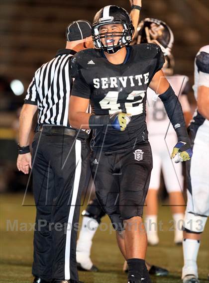 Thumbnail 2 in JSerra Catholic @ Servite photogallery.