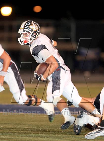 Thumbnail 3 in JSerra Catholic @ Servite photogallery.