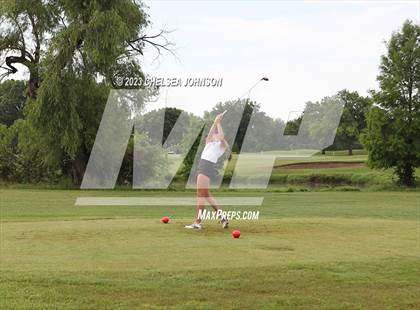 Thumbnail 1 in UIL 3A Golf Finals photogallery.