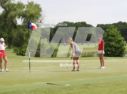 Thumbnail 3 in UIL 3A Golf Finals photogallery.