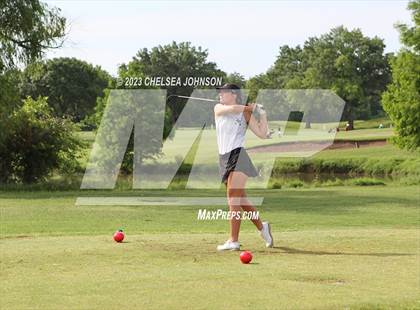 Thumbnail 1 in UIL 3A Golf Finals photogallery.