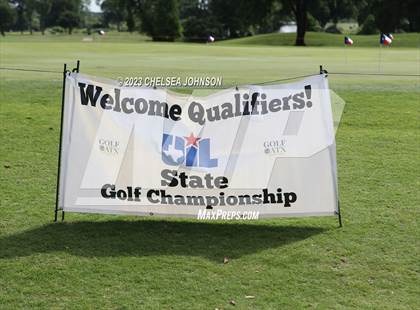 Thumbnail 1 in UIL 3A Golf Finals photogallery.