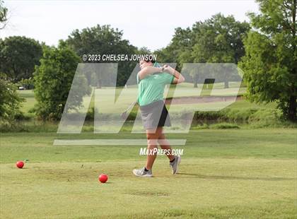 Thumbnail 1 in UIL 3A Golf Finals photogallery.