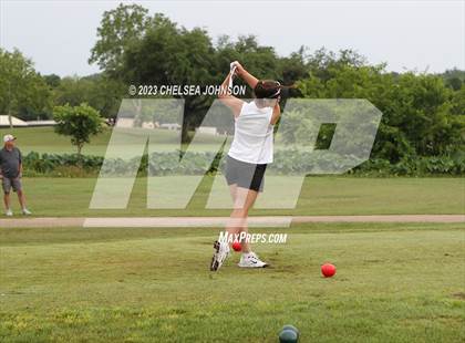 Thumbnail 1 in UIL 3A Golf Finals photogallery.