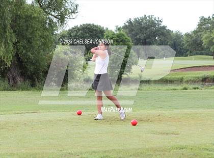 Thumbnail 3 in UIL 3A Golf Finals photogallery.