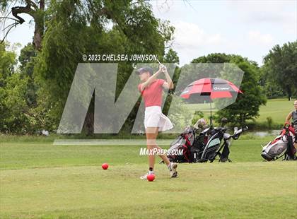 Thumbnail 2 in UIL 3A Golf Finals photogallery.