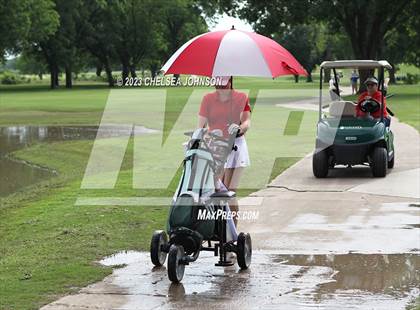 Thumbnail 2 in UIL 3A Golf Finals photogallery.