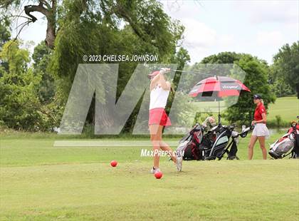 Thumbnail 1 in UIL 3A Golf Finals photogallery.