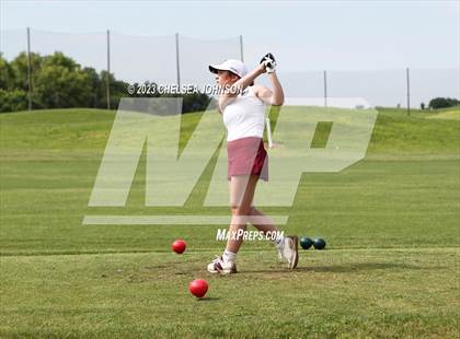 Thumbnail 1 in UIL 3A Golf Finals photogallery.
