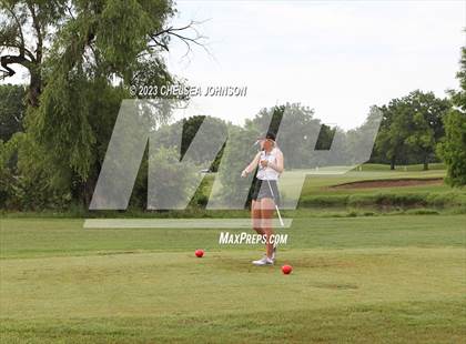 Thumbnail 1 in UIL 3A Golf Finals photogallery.